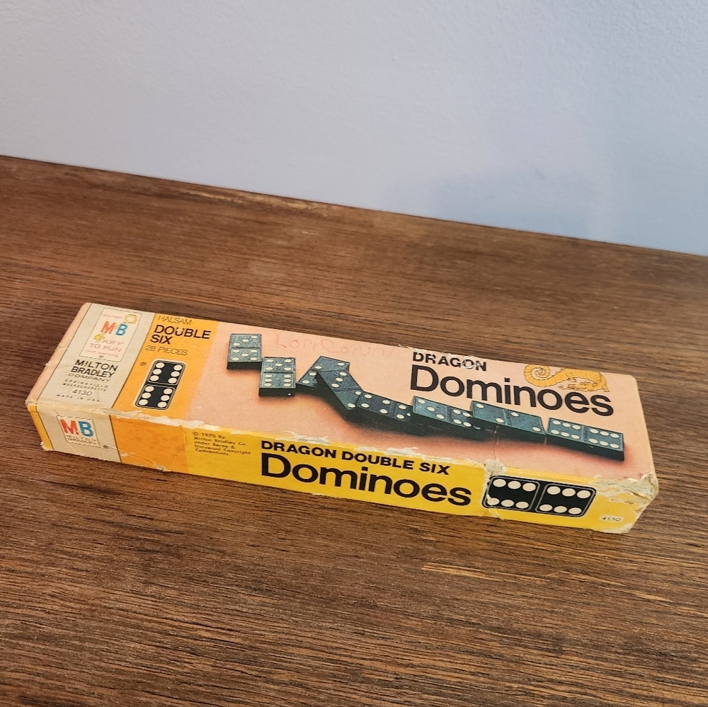 Dragon Double Six Dominoes - Brown/Black 28 Pieces Made In USA 1970